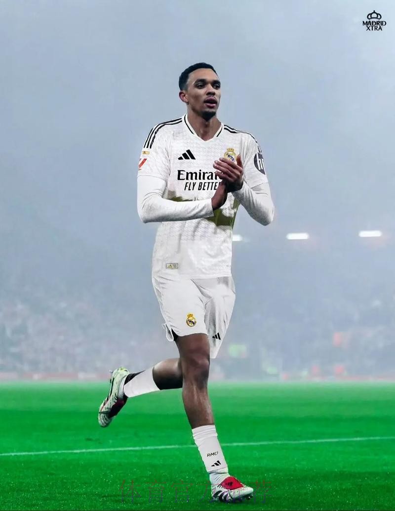 记者:阿诺德同意加盟皇马 协议达成可能冬窗加盟 记者:阿诺德同意加盟皇马 协议达成可能冬窗加盟